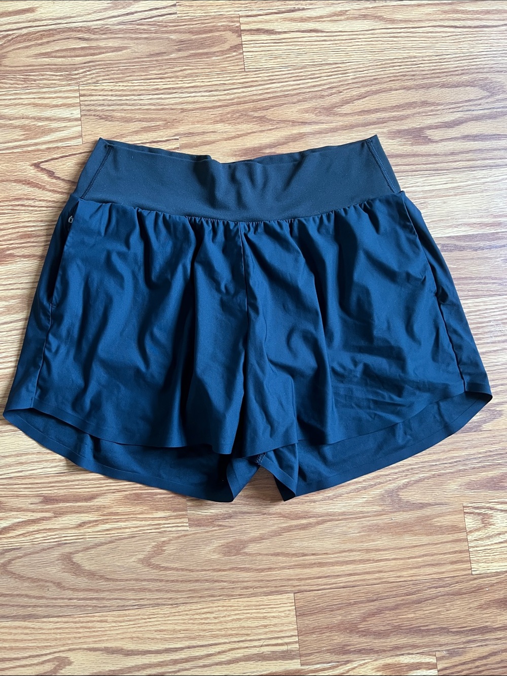 Black Women’s Uniqlo AIRism Shorts